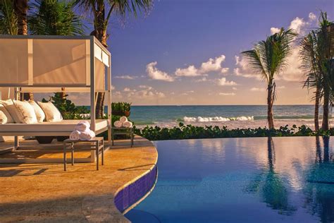 Key West, Florida also has a famous hotel named <b>La</b> <b>Concha</b>. . La concha resort puerto rico